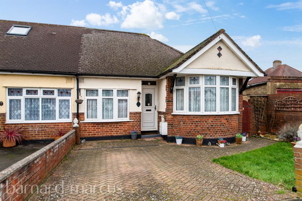Property photo 1 of 11