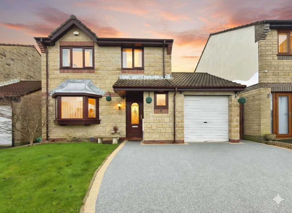 Property photo 1 of 35