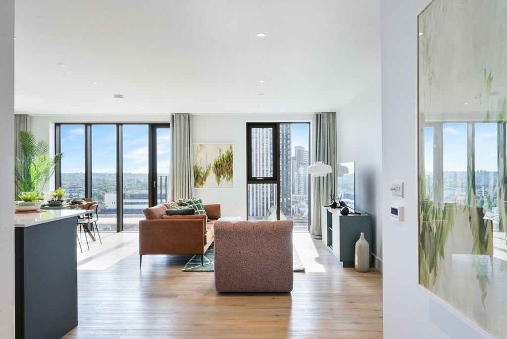 Property photo 2 of 29