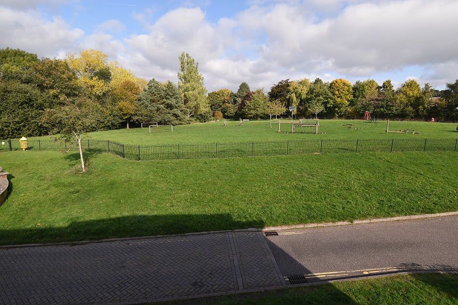 Property photo 2 of 14