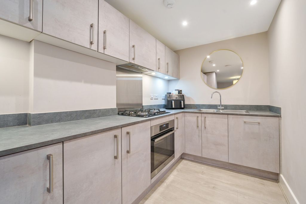 Property photo 2 of 30 Kitchen