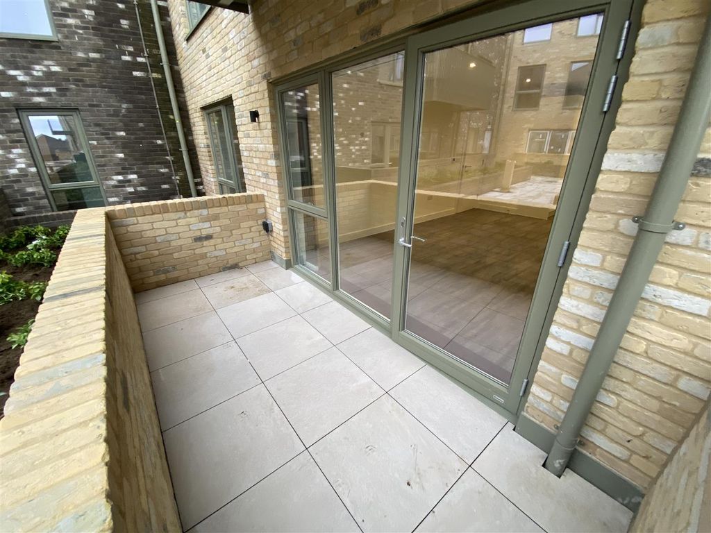 Property photo 3 of 7 Image00121.Jpeg