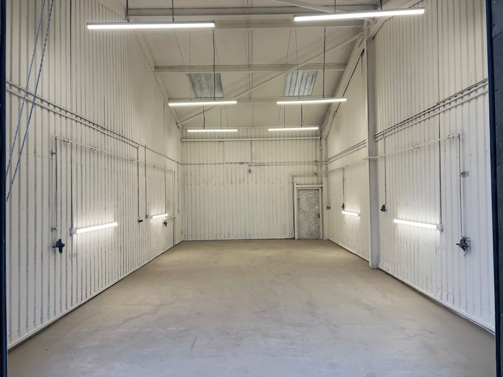 Property photo 2 of 6