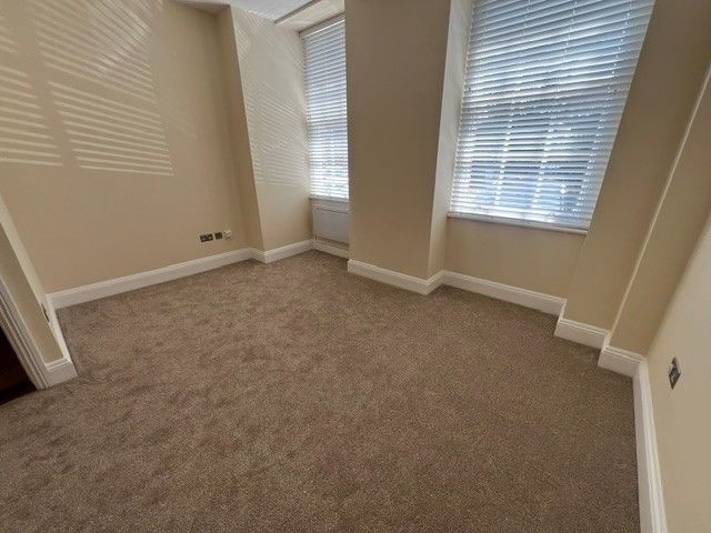 Property photo 2 of 5 Living Room