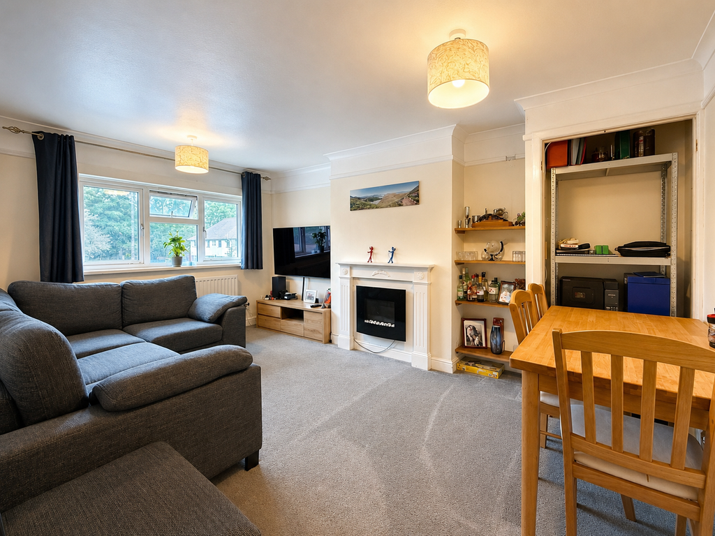 Property photo 3 of 13 701F3D21-De6B-4983-969C-Ccd3C5659441