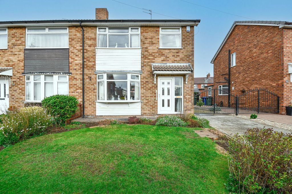 Property photo 1 of 13 Front