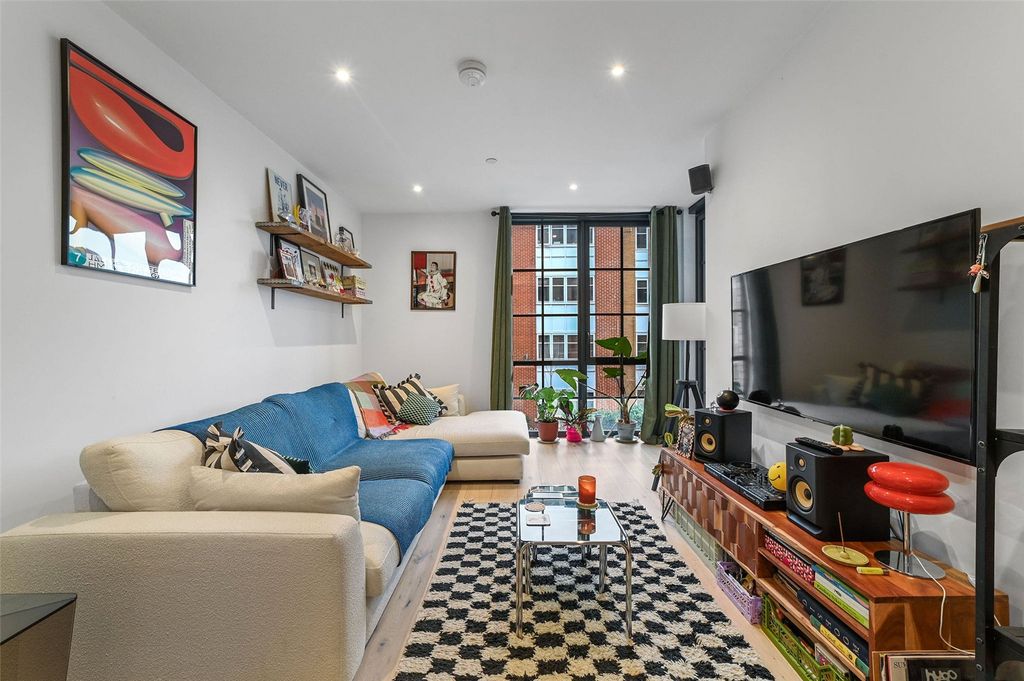 Property photo 2 of 15 Living Room