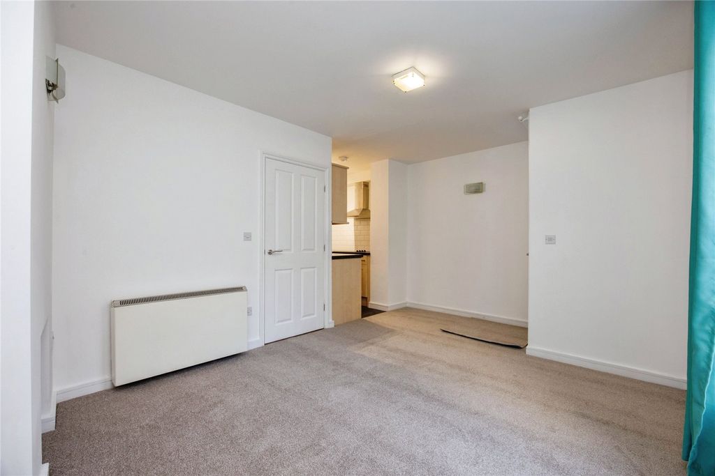 Property photo 3 of 9 Picture No. 16