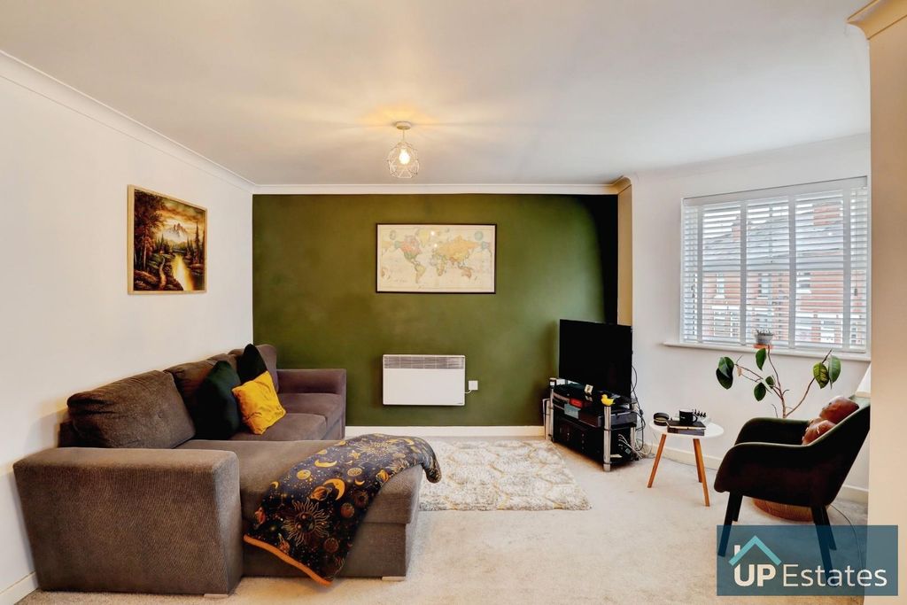 Property photo 3 of 12 Living Room