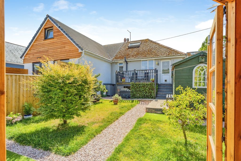 Property photo 1 of 23