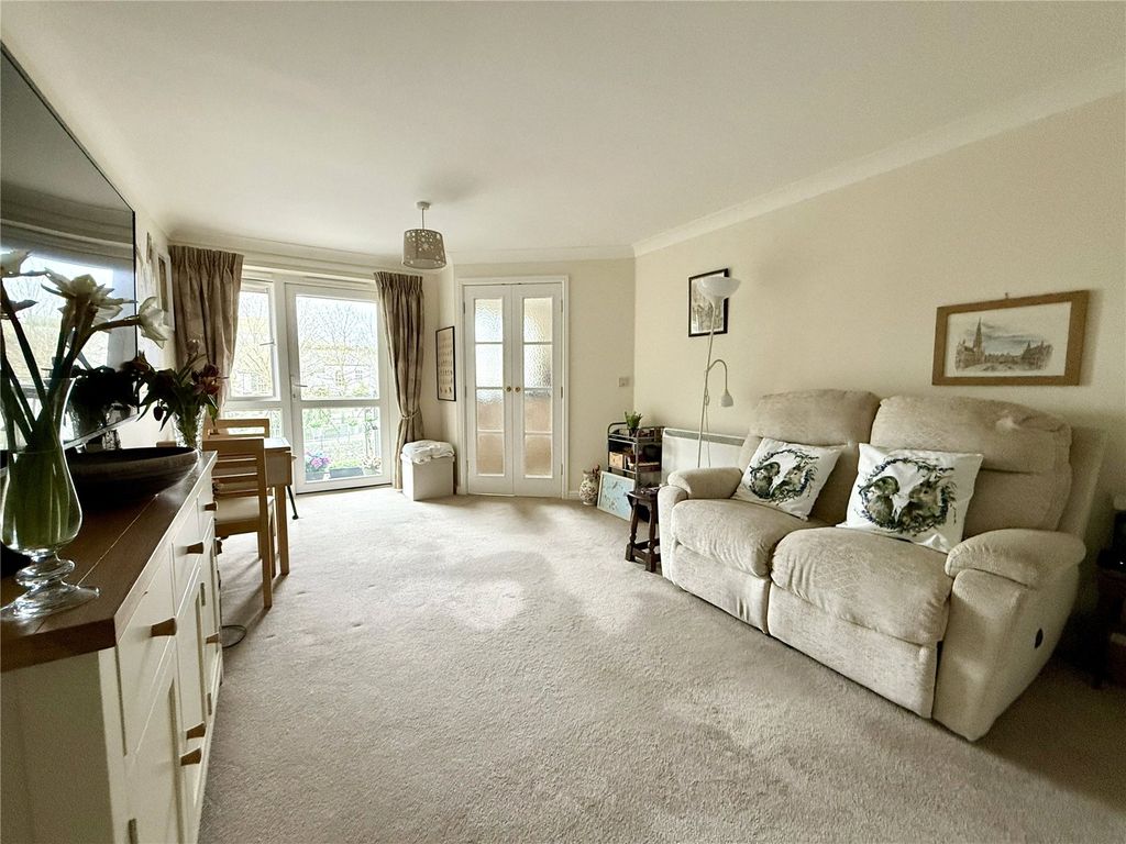 Property photo 2 of 8 Picture No. 03