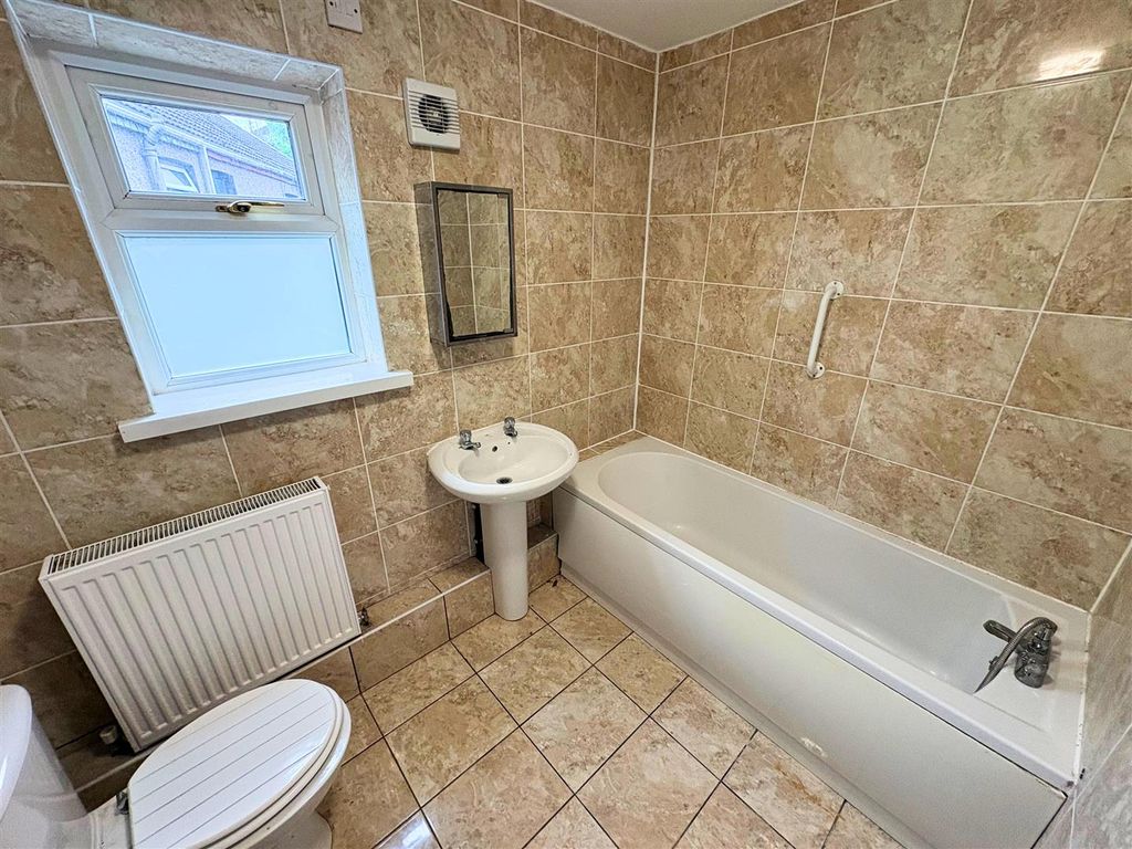 Additional image 9 of 3 bed terraced house to rentCastle Street, Maesteg CF34
