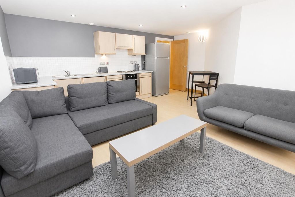 Property photo 1 of 8 Bright Open-Plan Living With Stylish Grey Sofas...
