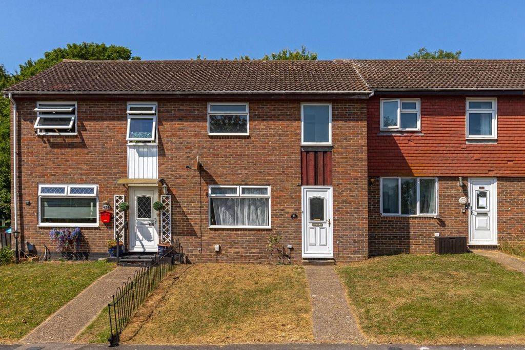 Property photo 1 of 17 Sheepbell Close_15.Jpg