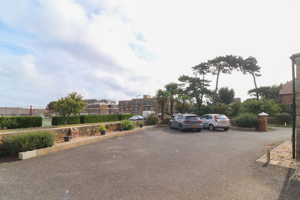 Property photo 2 of 16 Picture 2