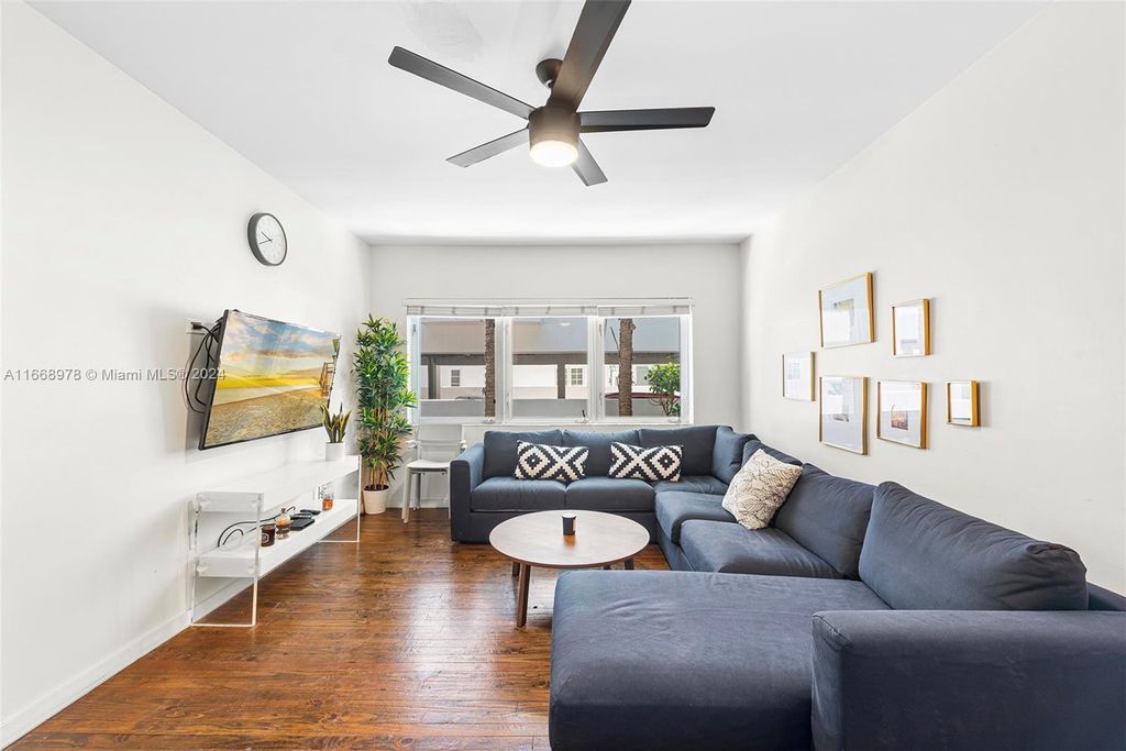 Property photo 2 of 15 <Alttext/>