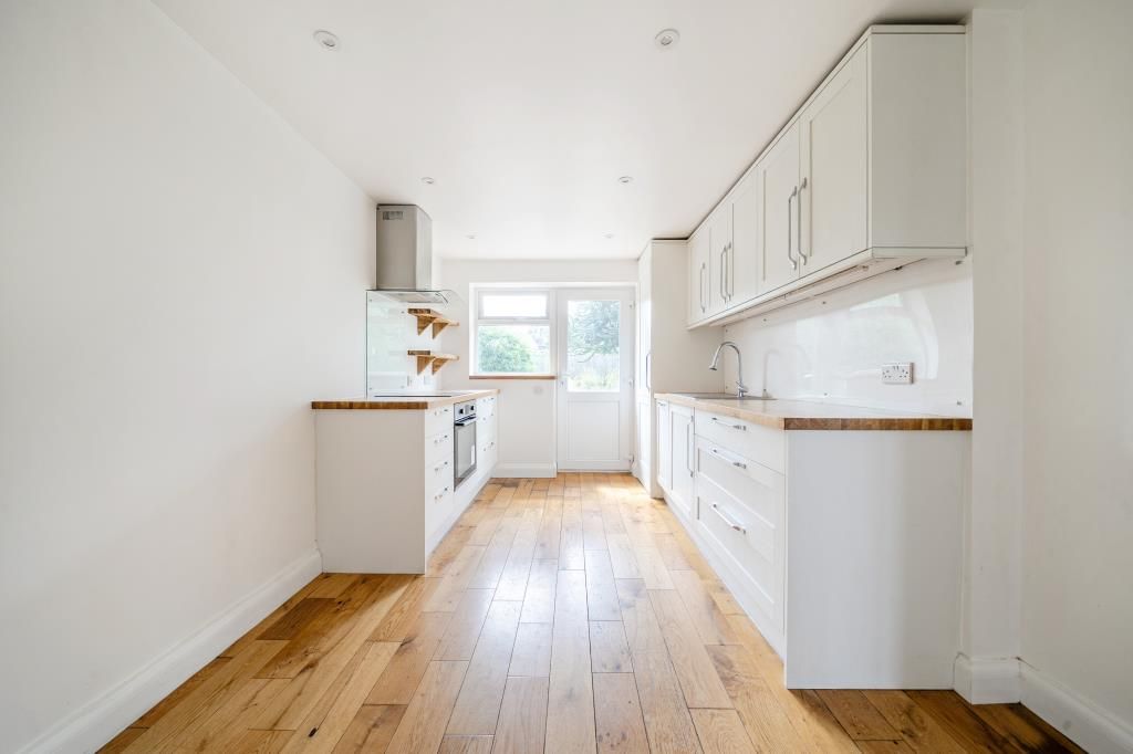 Property photo 3 of 16 Photos