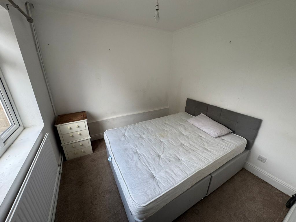 Property photo 3 of 9 Gallery