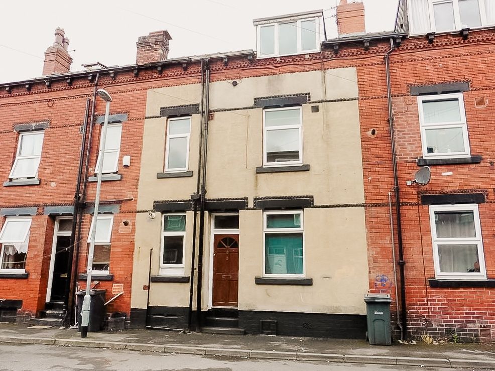 Property photo 1 of 13 Highthorne Grove, Armley,  Leeds Ls12 3Jl