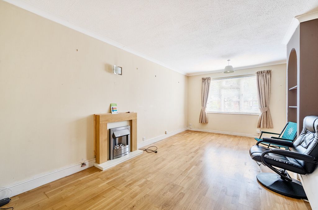Property photo 2 of 11 1158195 (2)
