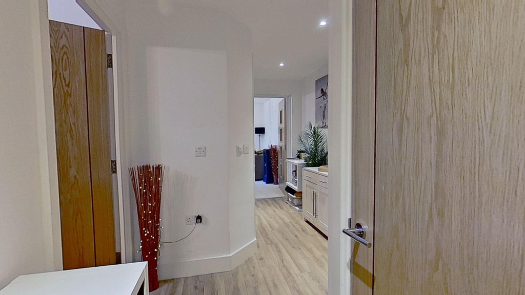 Property photo 2 of 19 1-Cardamom-Court-11082024_201014