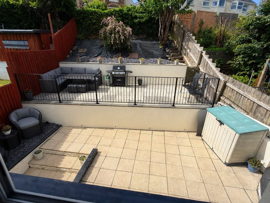 Property photo 2 of 25 Picture No. 04