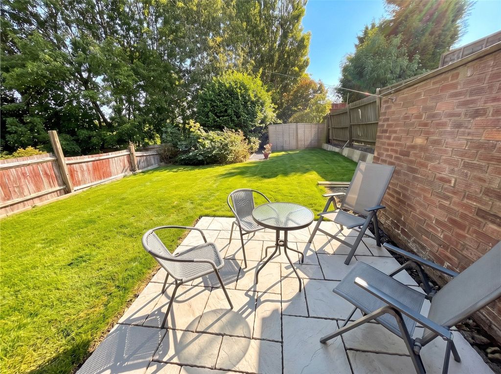 Property photo 2 of 14 Picture No. 24