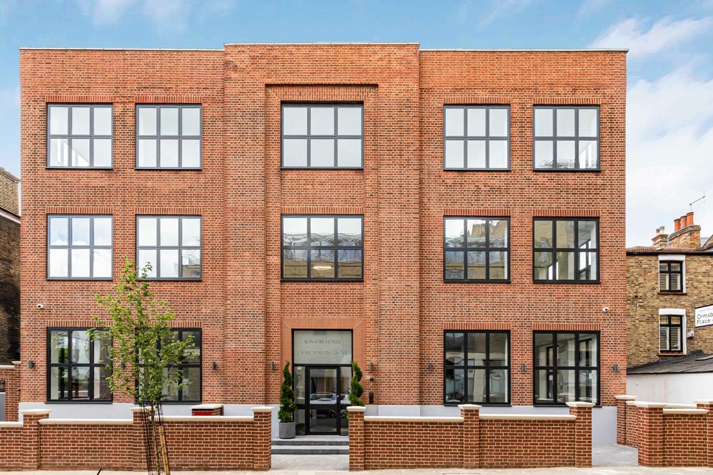 Property photo 2 of 101 34_15733.Jpg