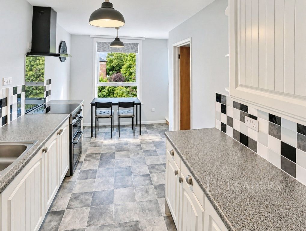 Property photo 2 of 14 Pbox-Img.Png