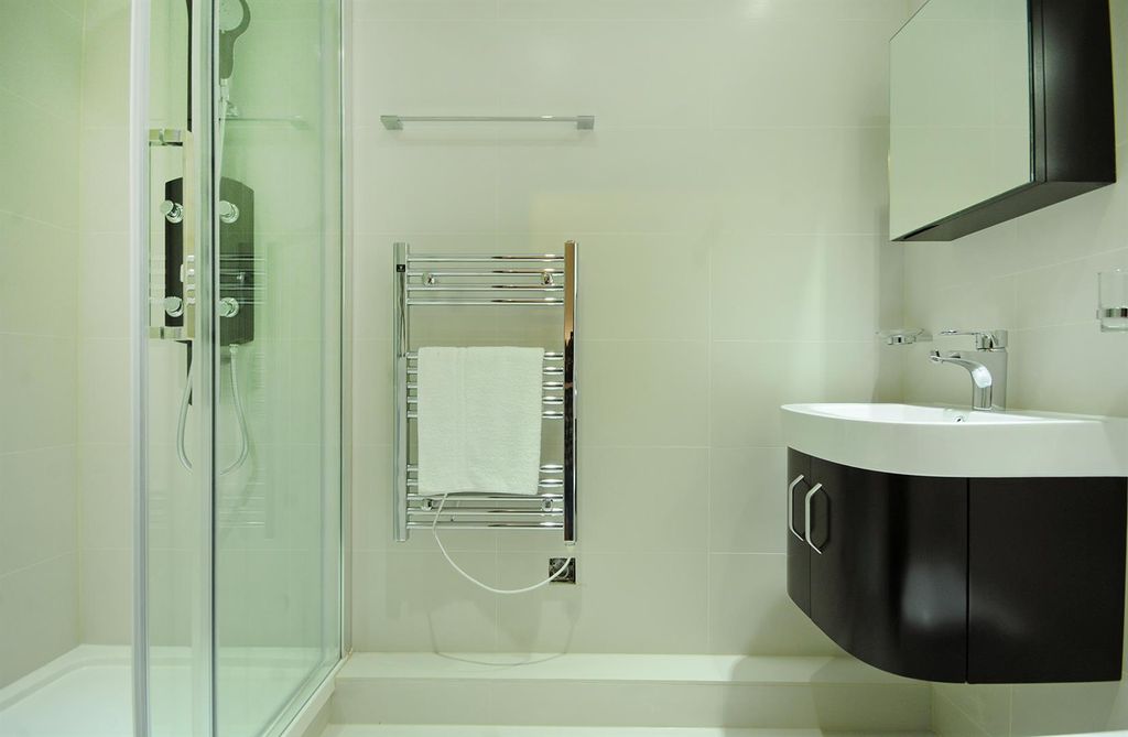 Property photo 2 of 8 Bathroom2.Jpg