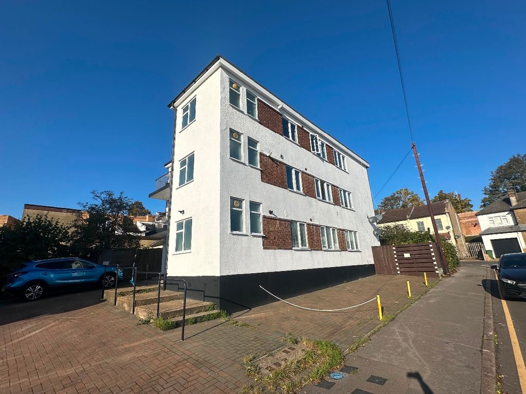 Property photo 1 of 10