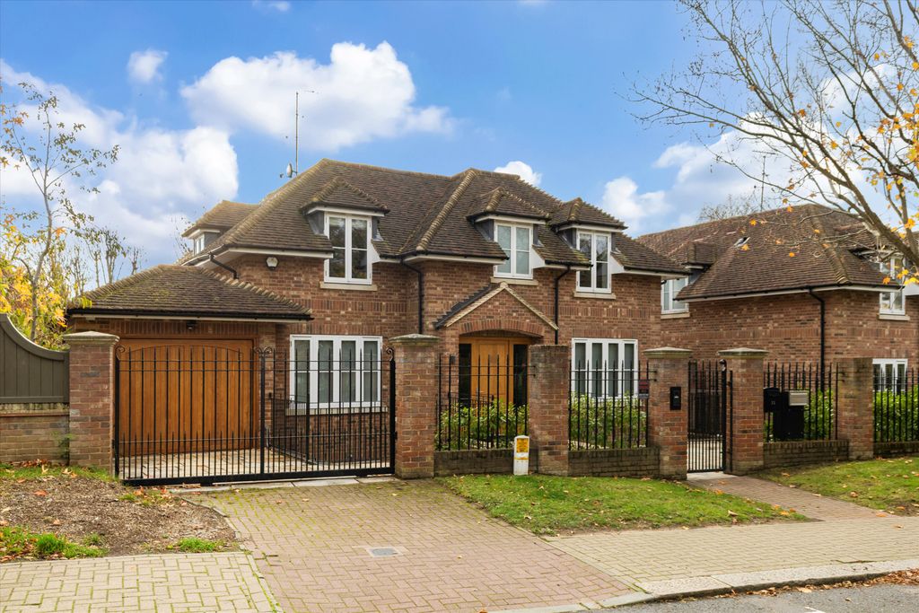 Property photo 1 of 18 Image