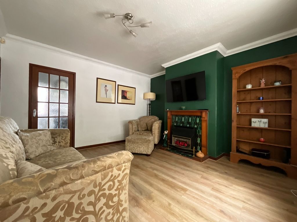 Property photo 1 of 14 4385643