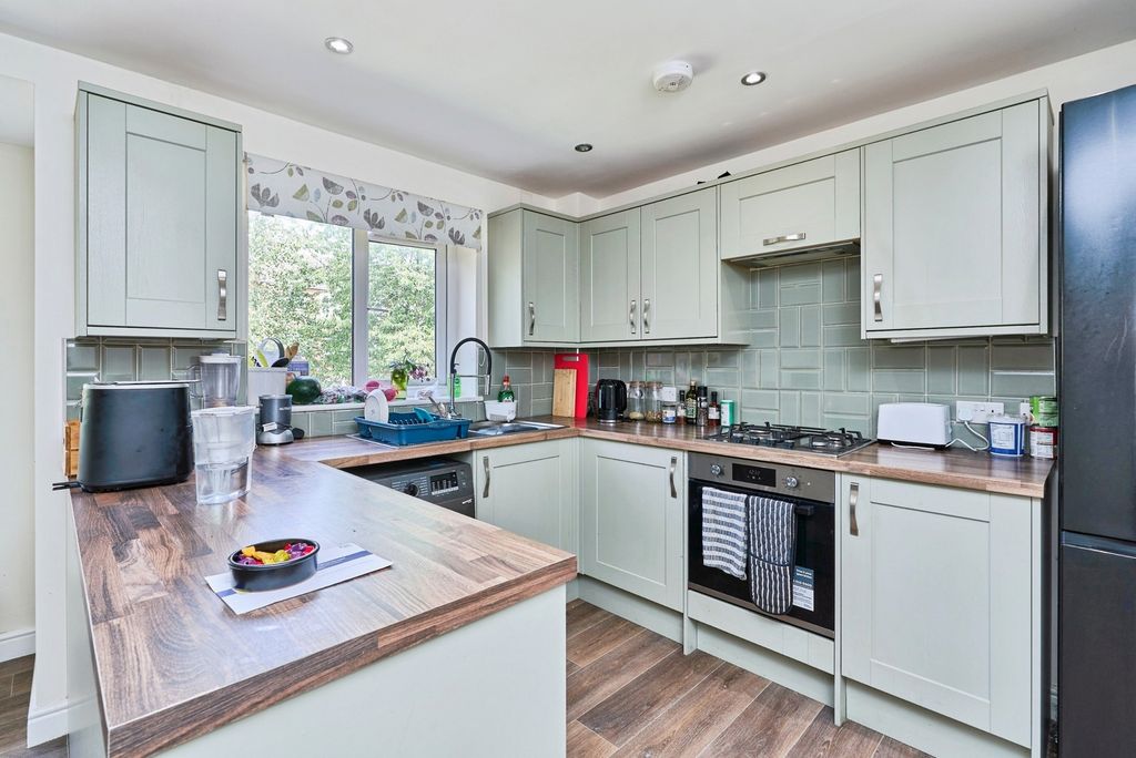 Property photo 2 of 13 Kitchen/ Dining Room