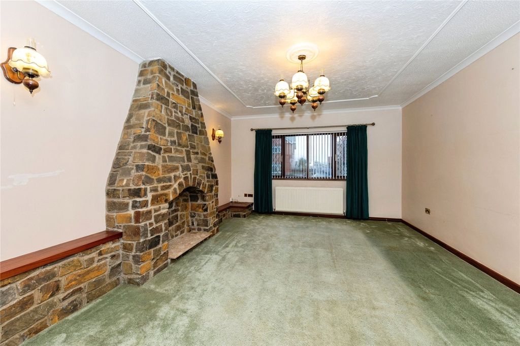 Property photo 2 of 24 Picture No. 30