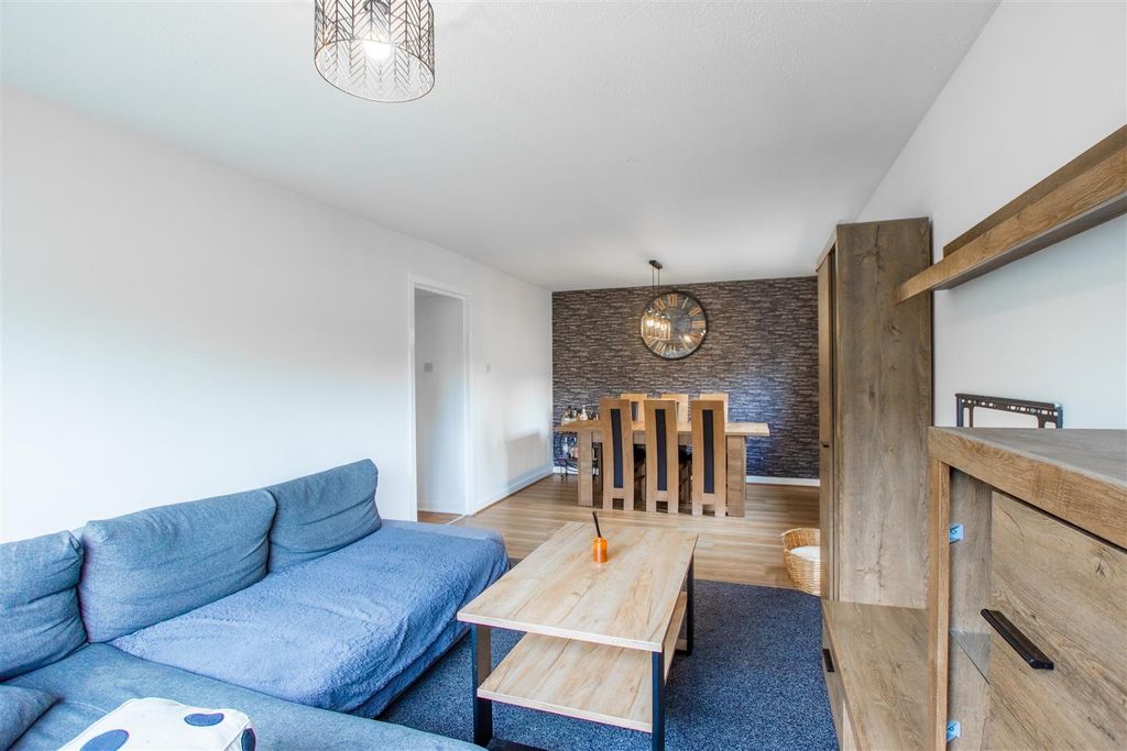 Property photo 3 of 14 Lounge-1.Jpg