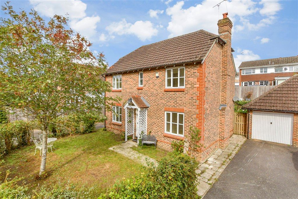 Property photo 2 of 11 External (Web)