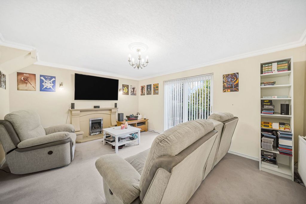 Property photo 2 of 49