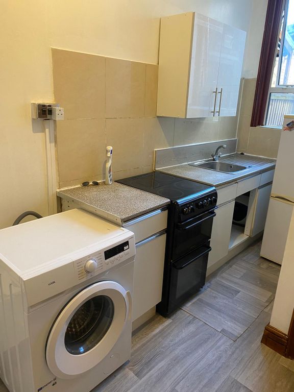 Property photo 1 of 4