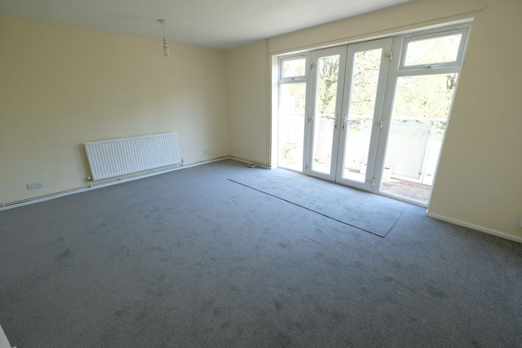 Property photo 2 of 13 Sitting/Dining Room