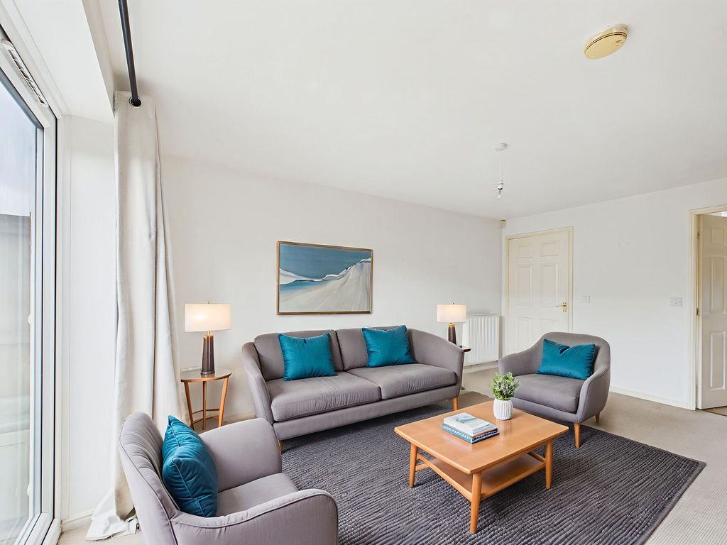 Property photo 2 of 17 Lounge (Virtually Furnished)