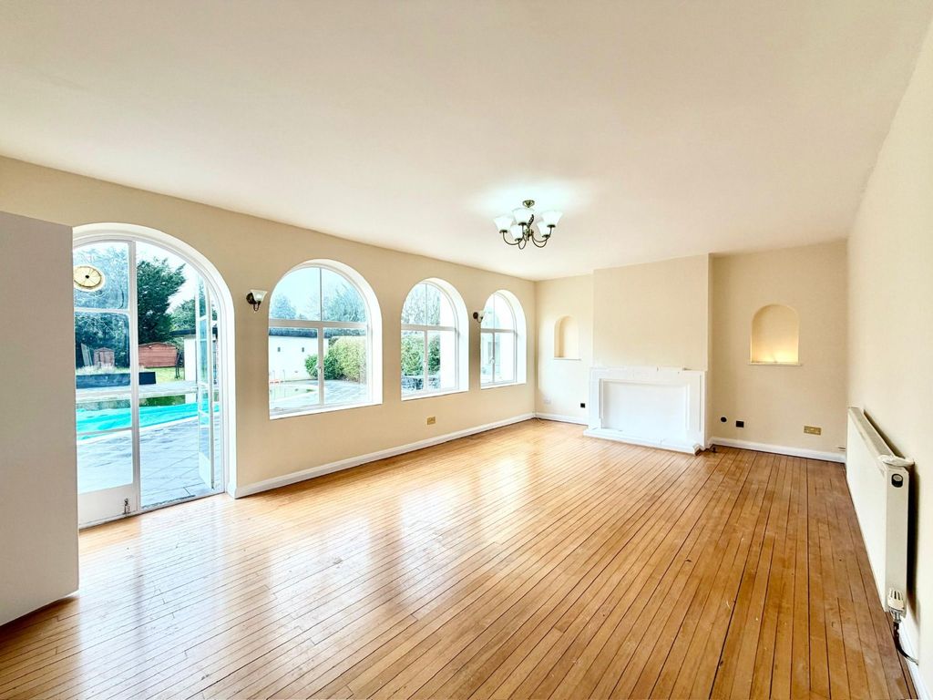 Property photo 2 of 23 4882102