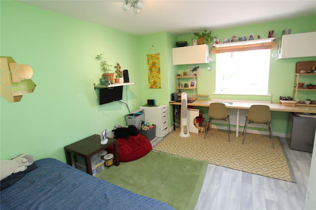 Property photo 2 of 11 Picture No. 06