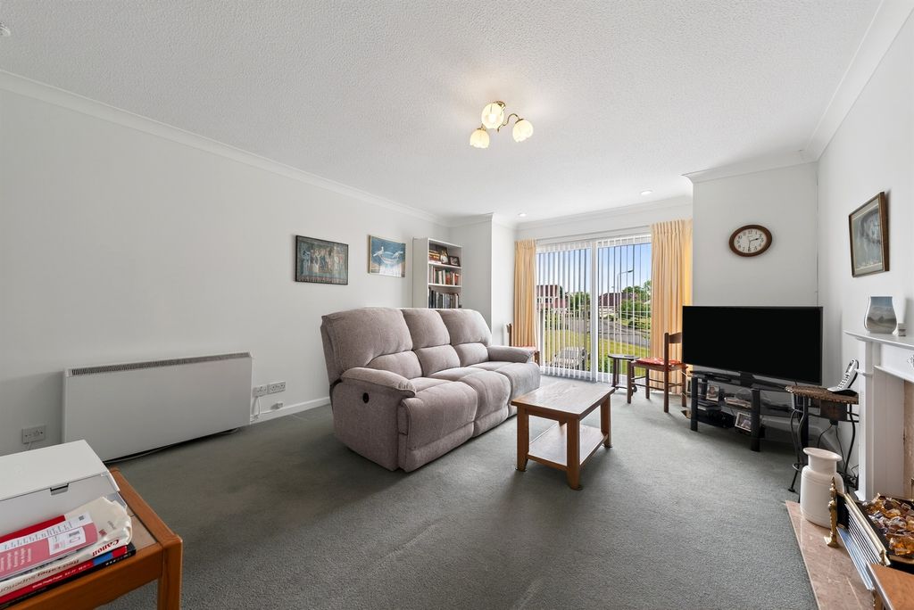 Property photo 3 of 17