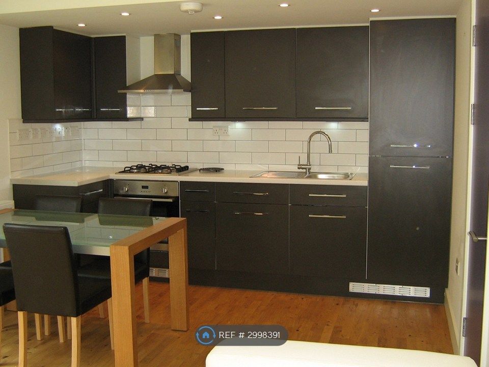 Property photo 2 of 9 Kitchen/Dining