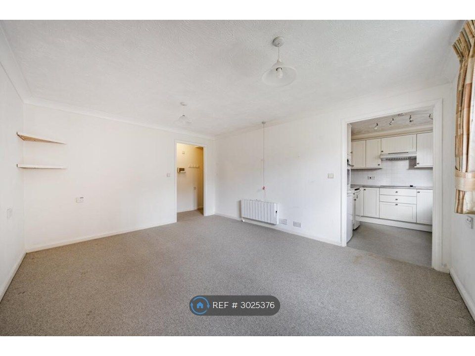 Property photo 3 of 8
