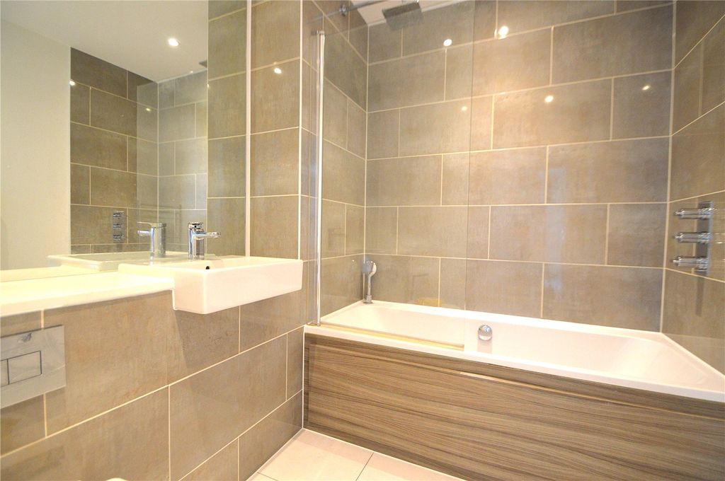 Property photo 3 of 7 Picture No. 16