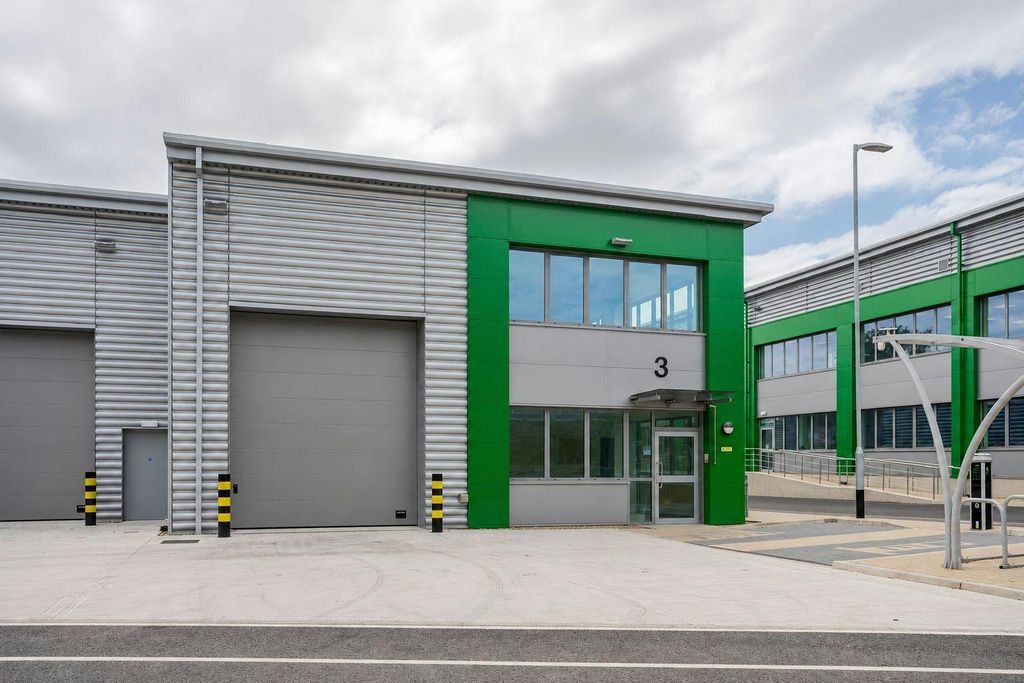 Property photo 1 of 1 U3 Luton.Jpg