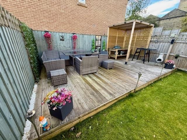 Property photo 1 of 25