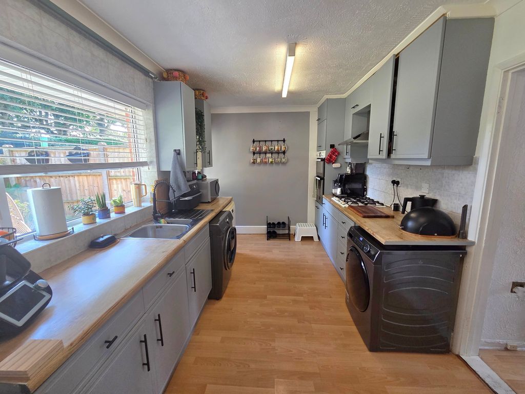 Property photo 2 of 22 Image